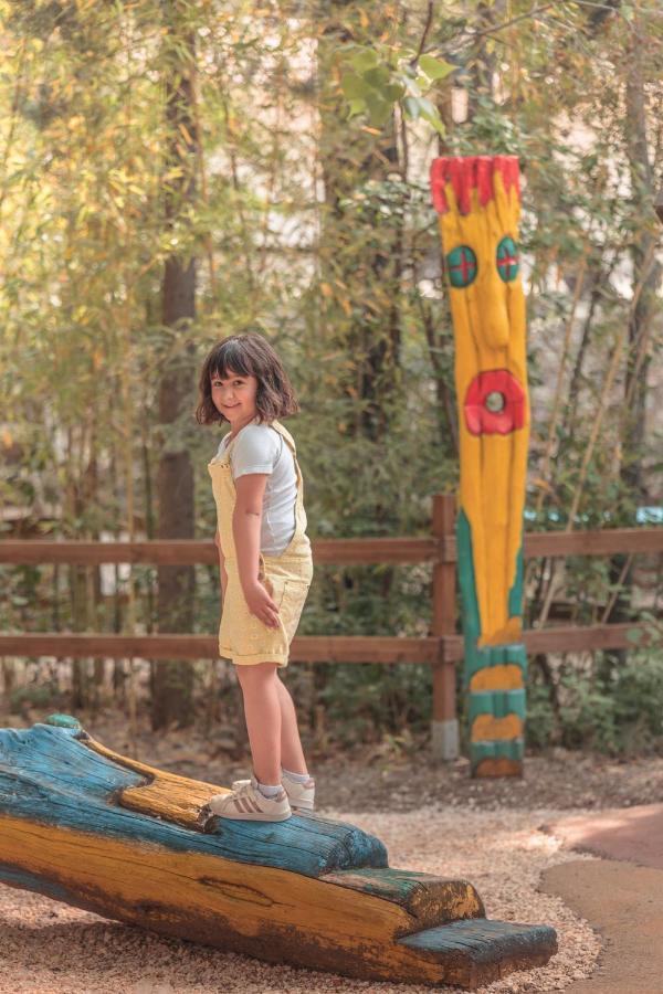 Camping La Peiriere Tuchan エクステリア 写真
