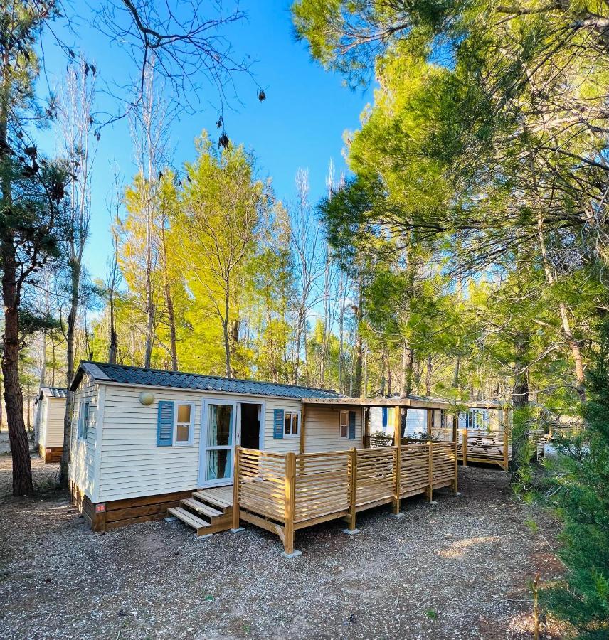 Camping La Peiriere Tuchan エクステリア 写真
