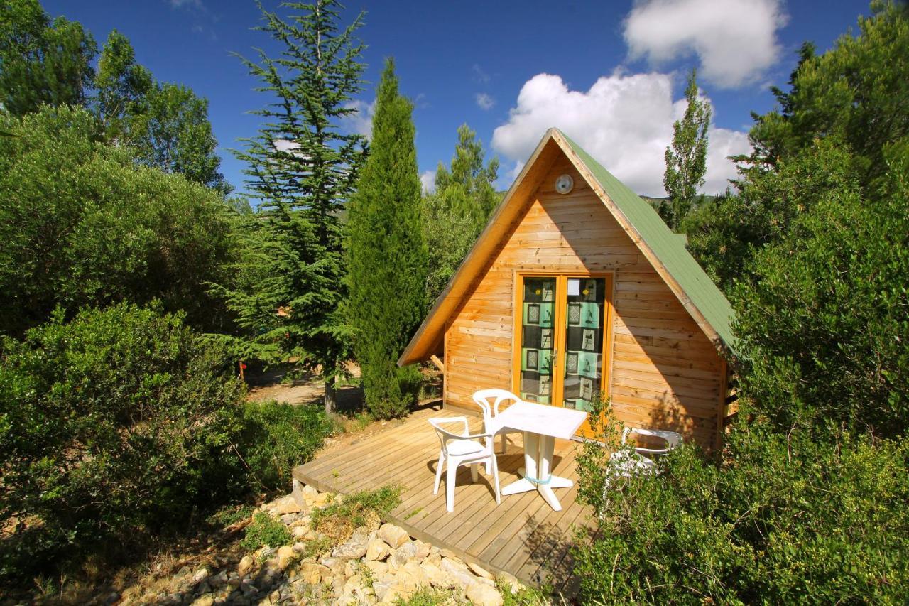 Camping La Peiriere Tuchan エクステリア 写真