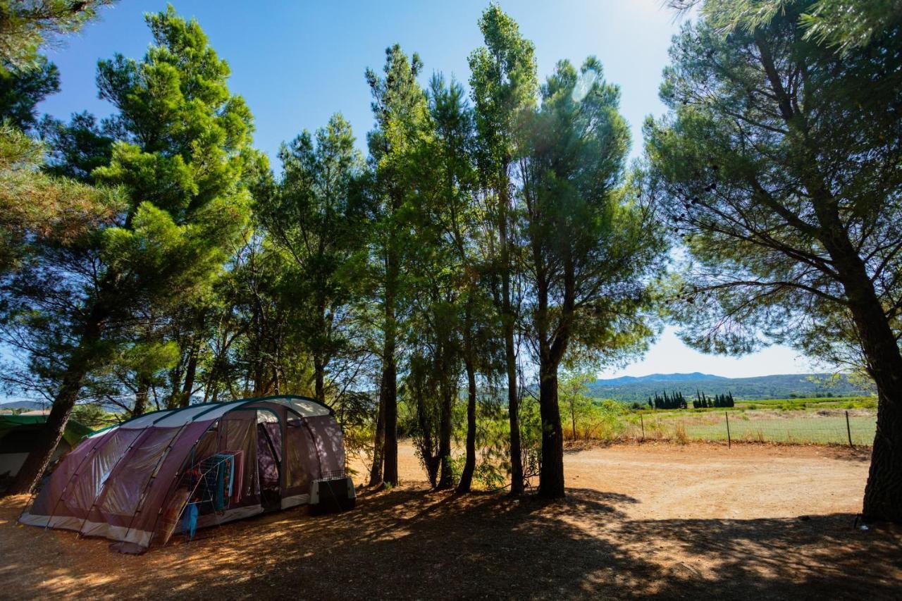 Camping La Peiriere Tuchan エクステリア 写真
